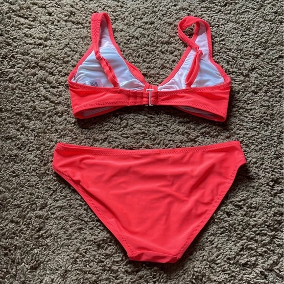 Bikini Set - Picture 2 of 2